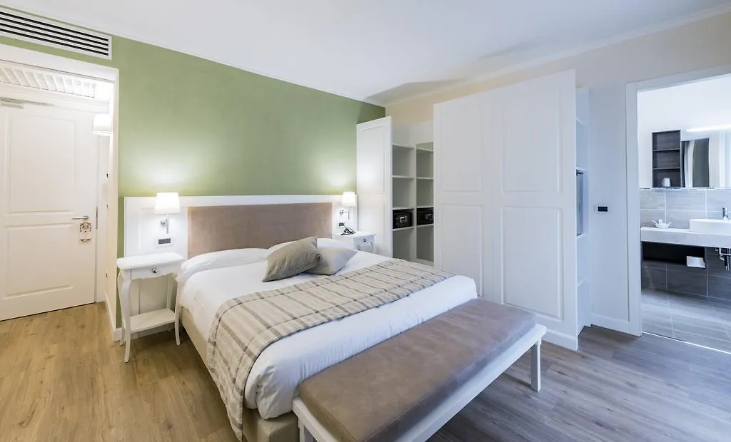 Hotel Garni Corona Menaggio Olaszország